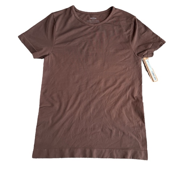 Skims Size M Soft Smoothing Seamless Tee Short Cocoa Brown Layering Lounge NWT - Picture 1 of 6